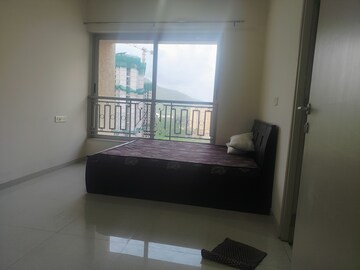Bedroom in 3 BHK Apartment at Hiranandani Fortune City, New Panvel – for Rent