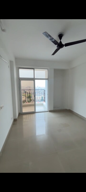 Room in 2 BHK Apartment at Nirala Aspire, Sector 16 Greater Noida – for Sale