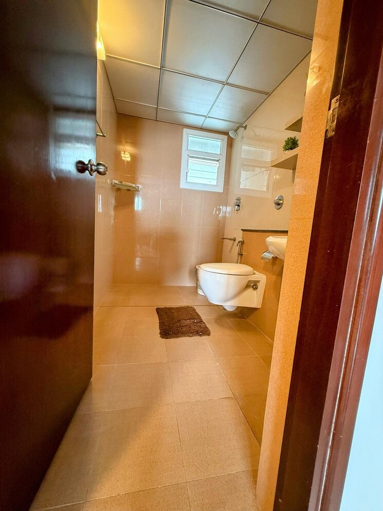 Bathroom, purva-palm-beach 3 Bedroom 1680 Sq.Ft. Apartment In Hennur Road Bangalore 8955345