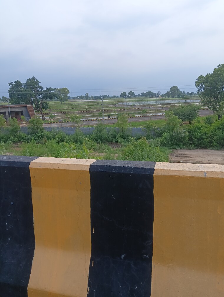 undefined, jewar  100 Sq.Yd. Plot In Jewar Greater Noida 8955344