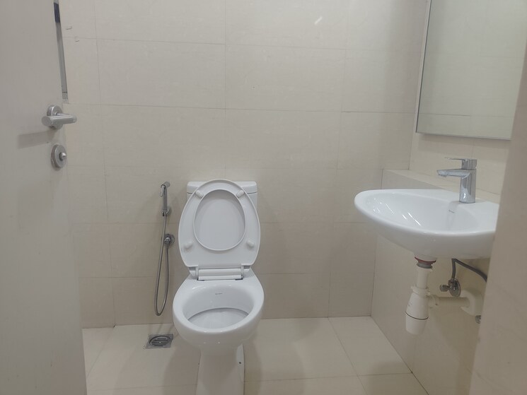 Bathroom, hiranandani-fortune-city 2 Bedroom 900 Sq.Ft. Apartment In New Panvel Navi Mumbai 8955386