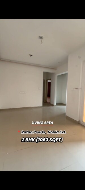 Room in 2 BHK Apartment at Ratan Pearls, Sector 16 Greater Noida – for Sale