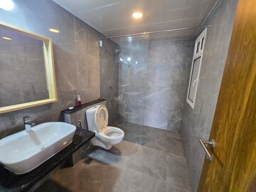 Bathroom in 4 BHK Apartment at Prestige Waterford, Whitefield – for Rent