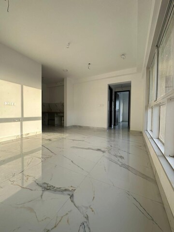 Room in 2 BHK Apartment at Nahar Olivia Powai, Chandivali – for Rent