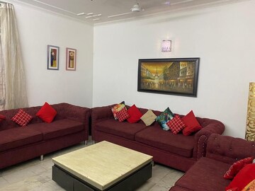 Bedroom in 2 BHK Apartment at Veera Safdarjung Enclave, Safdarjung Enclave – for Rent
