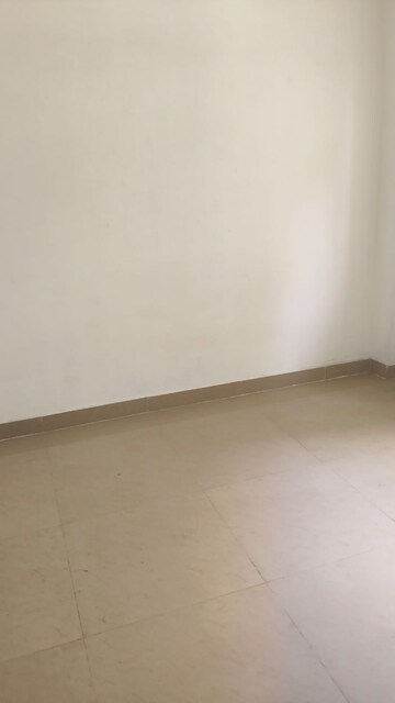 Room in 1 BHK Apartment at Unnat Nagar CHS, Goregaon West – for Rent