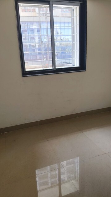 Room in 1 BHK Apartment at Unnat Nagar CHS, Goregaon West – for Rent