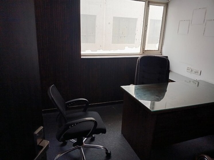 Team Area, sector 63 Commercial Office Space 1000 Sq.Ft. In Sector 63 Noida 8955403