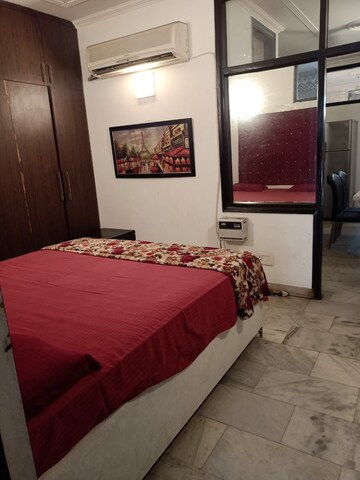 Bedroom in 3 BHK Apartment at Veera Safdarjung Enclave, Safdarjung Enclave – for Rent