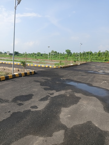 Plot Area in  Plot at Yamuna Expressway – for Sale