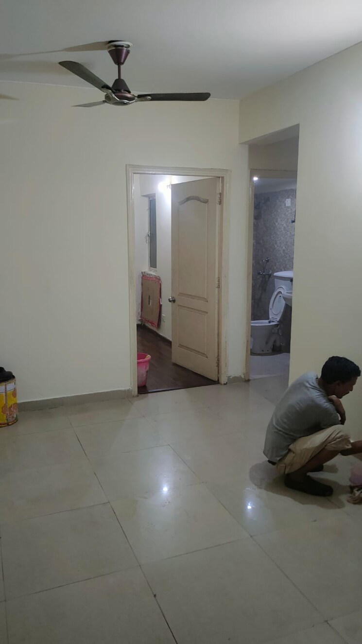 Living Room, paras-seasons 2 Bedroom 985 Sq.Ft. Apartment In Sector 168 Noida 8955461