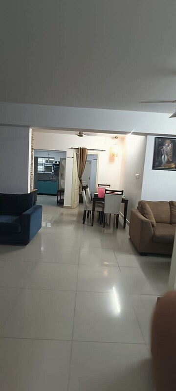 Living Room in 3 BHK Apartment at Belathur – for Rent