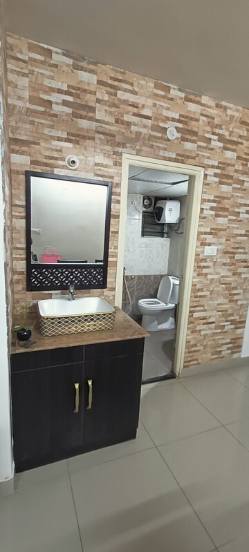 Attached Bathroom in 3 BHK Apartment at Belathur – for Rent