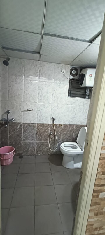 Bathroom in 3 BHK Apartment at Belathur – for Rent