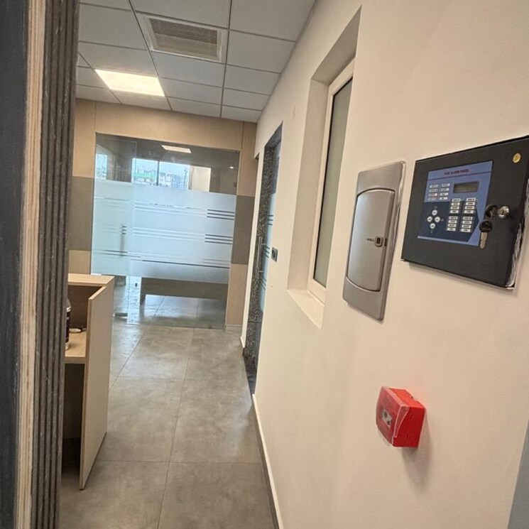  Parking, urbtech-trade-centre Commercial Office Space 1600 Sq.Ft. In Sector 132 Noida 8955545