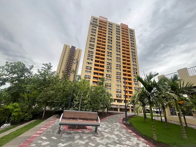 2.5 BHK Apartment For Sale in Magarpatta Riverview City