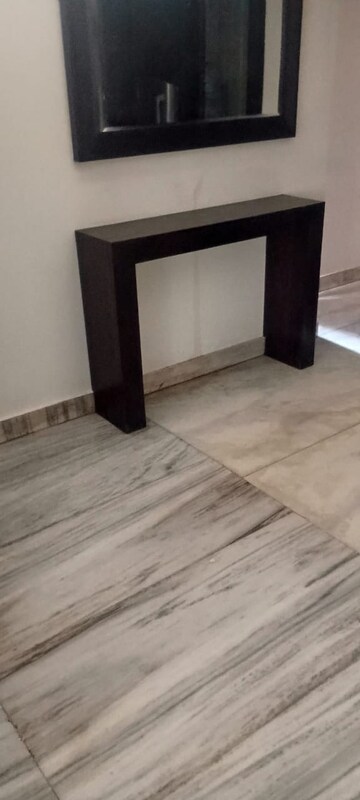 Room in 2 BHK Builder Floor at Greater Kailash ii – for Rent