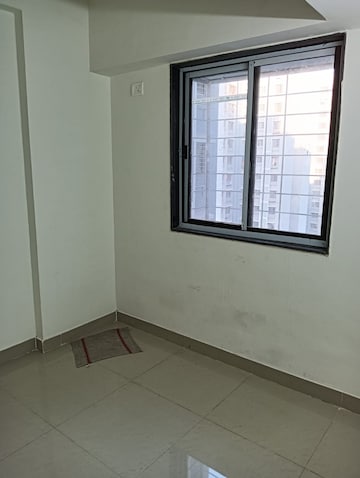 Room in 1 BHK Apartment at Mhada Apartments Shastri Nagar, Goregaon West – for Rent