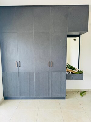 Furnished Amenities in 3.5 BHK Apartment at Prestige Waterford, Whitefield – for Rent