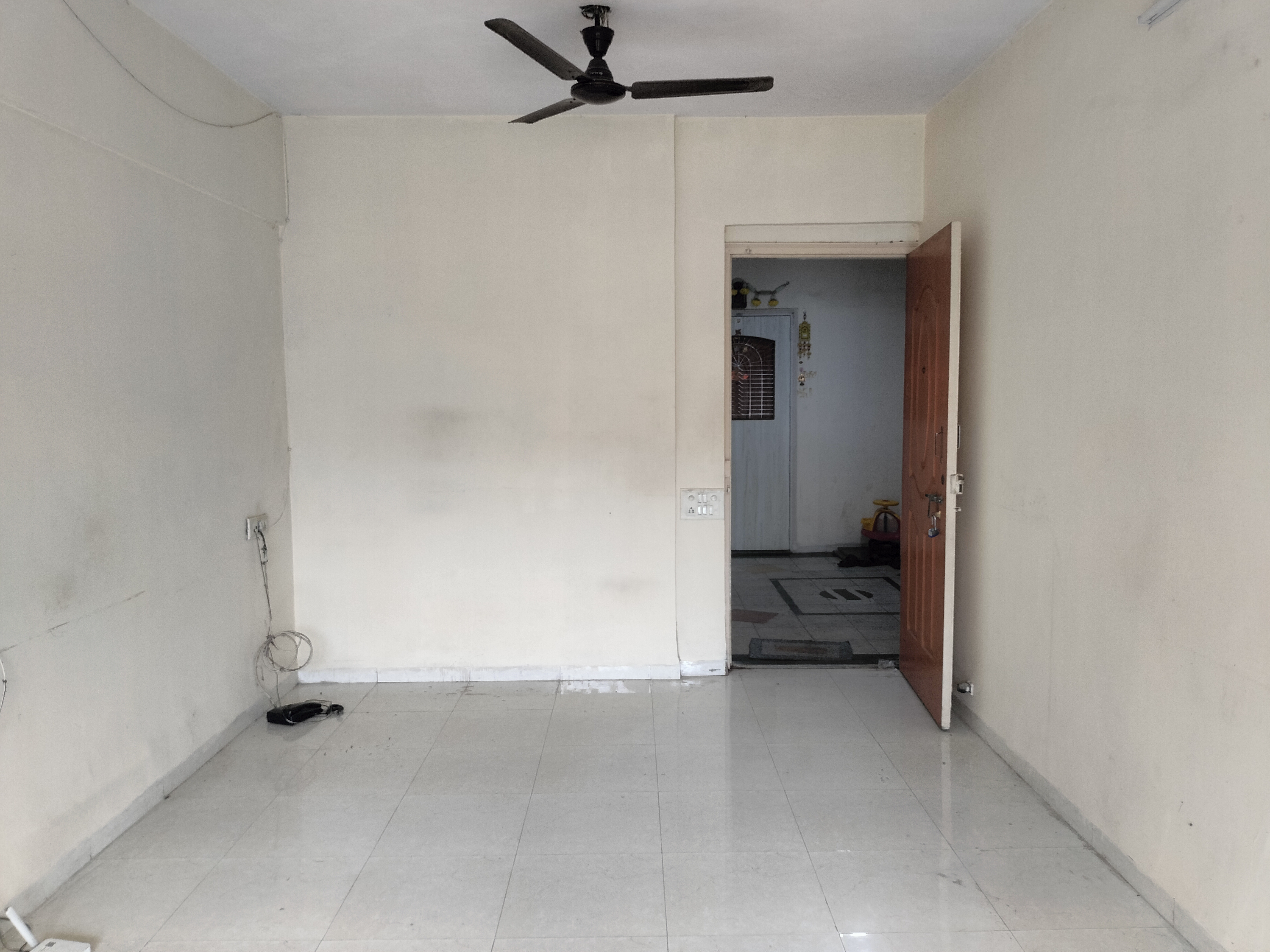 1 BHK 410 Sq.Ft. Apartment in Garden Court