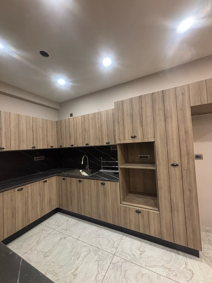 Kitchen, uttam nagar 3 Bedroom 1150 Sq.Ft. Builder Floor In Uttam Nagar Delhi 8955599