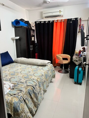 Bedroom in 2 BHK Apartment at Bini Winspace Amelio, Andheri West – for Rent