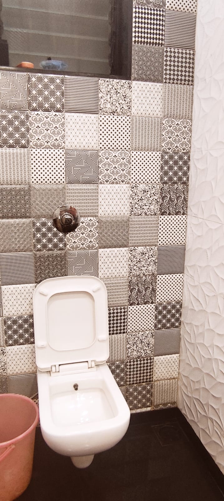 2 BHK 800 Sq.Ft. Apartment in Ashoka Tower Andheri