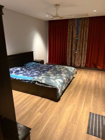 Master Bedroom in 5 BHK Apartment at Panchshil Towers, Kharadi – for Rent