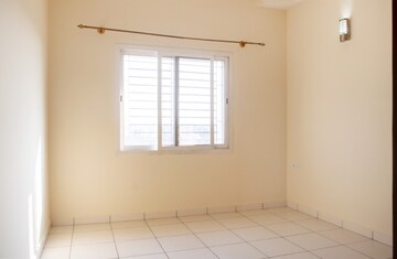 Room in 2 BHK Apartment at Sobha Ruby, Peenya – for Rent