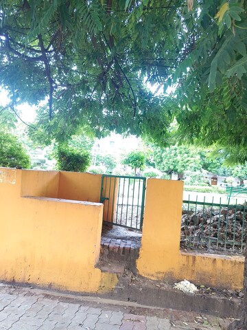  Plot For Sale in Gomti Nagar