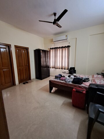 Bedroom in 3 BHK Builder Floor at Jayanagar – for Rent