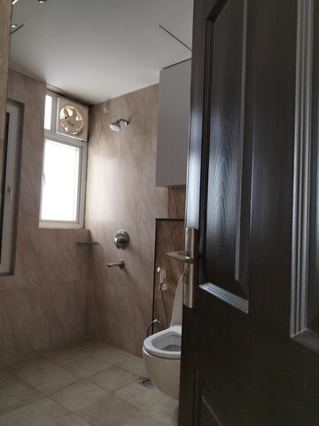 Bathroom in 4 BHK Apartment at Wave Amore, Sector 32 – for Rent