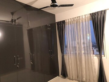 2 BHK Apartment For Rent in Prestige Lakeside Habitat, Varthur