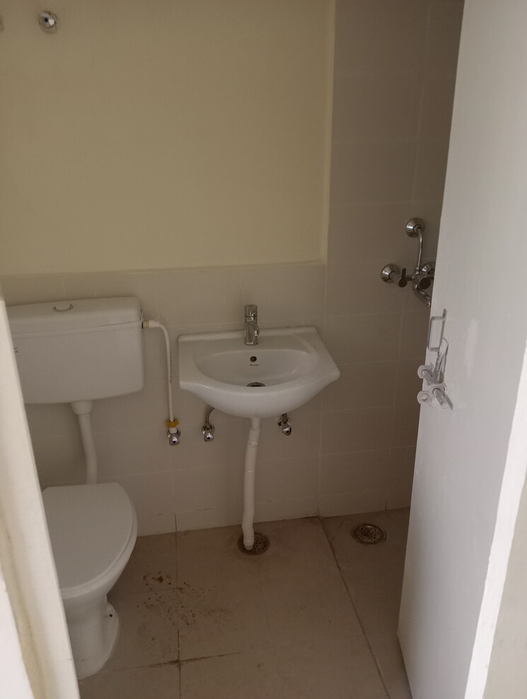 Bathroom, conscient-habitat-residences 3 Bedroom 750 Sq.Ft. Apartment In Sector 78 Faridabad 8955736
