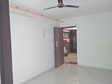 1 BHK Apartment For Rent in Chandak Nishchay, Borivali East