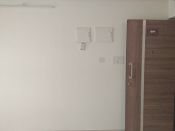 Room in 1 BHK Apartment at Chandak Nishchay, Borivali East – for Rent