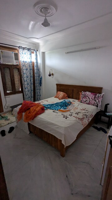 Bedroom in 3 BHK Apartment at Antriksh Overseas Apartment, Sector 50 – for Rent