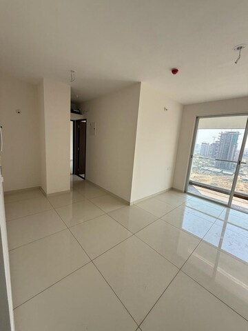 Room in 2 BHK Apartment at Yashwin Orrizonte, Kharadi – for Sale