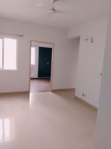 Room in 2 BHK Apartment at Paras Seasons, Sector 168 – for Rent