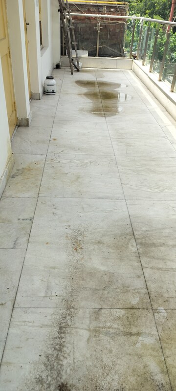 Balcony in 4 BHK Independent House at RWA Apartments Sector 50, Sector 50 – for Rent
