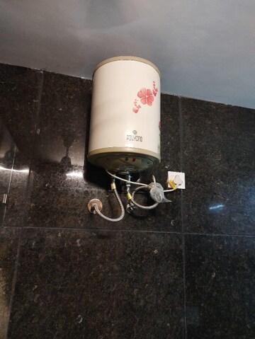 Furnished Amenities in 2 BHK Apartment at Siolim – for Rent