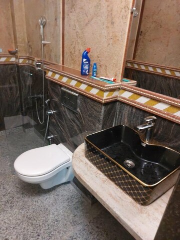 Attached Bathroom in 2 BHK Apartment at Siolim – for Rent