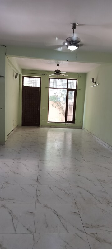 3 BHK Independent House For Rent in RWA Apartments Sector 50, Sector 50