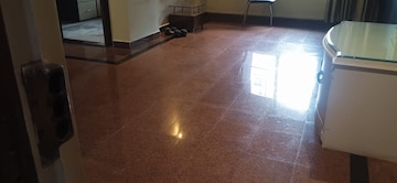 Room in 2 BHK Apartment at Vasant Valley Complex, Malad East – for Rent