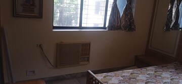 Room in 2 BHK Apartment at Vasant Valley Complex, Malad East – for Rent
