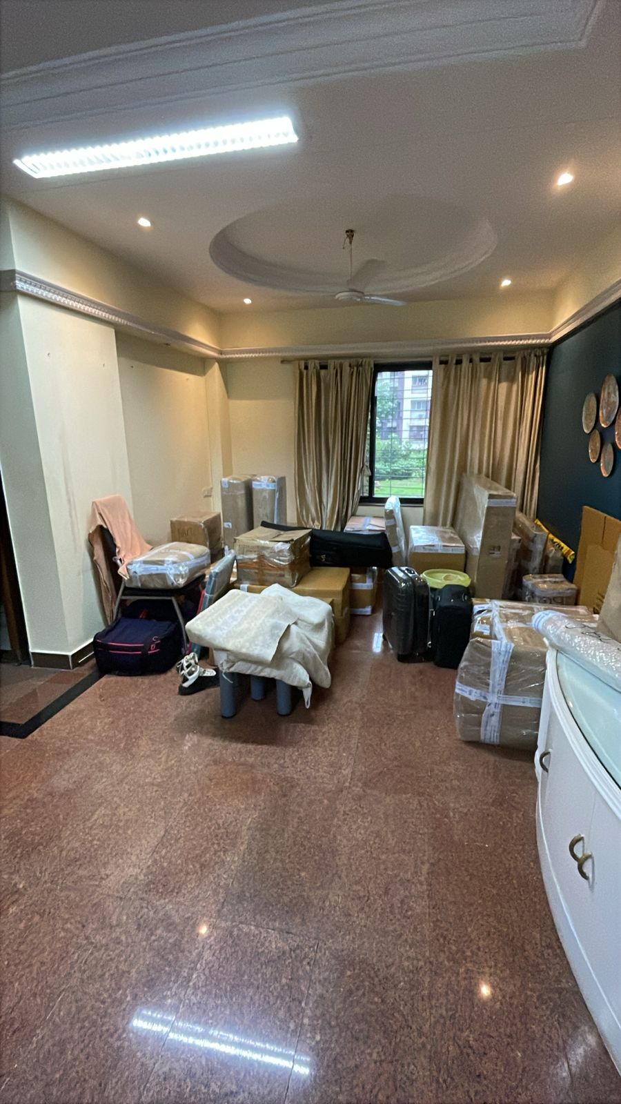 2 BHK Apartment For Rent in Vasant Valley Complex