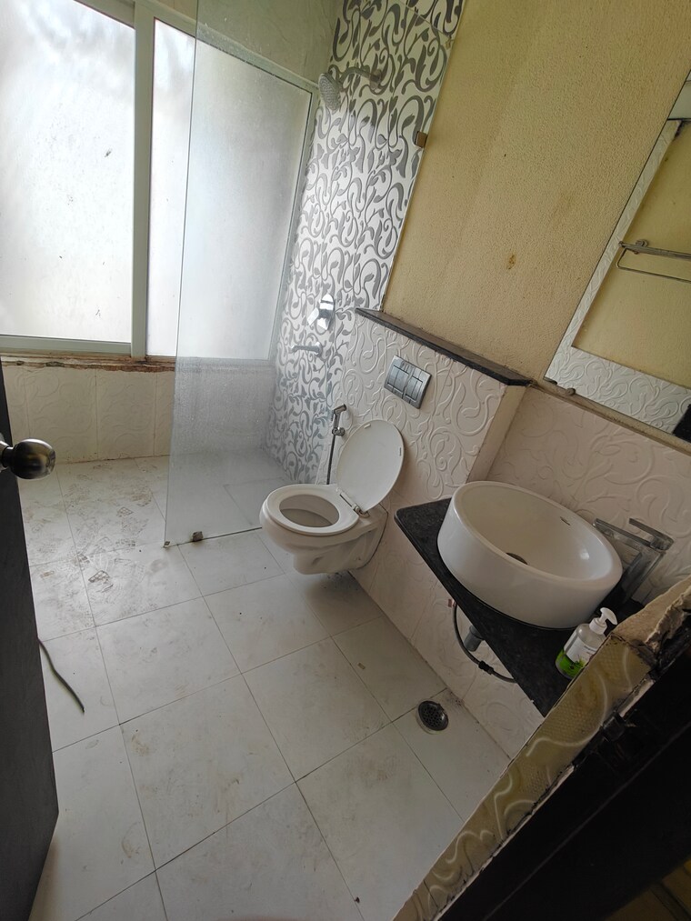 Bathroom, gaur-saundaryam 3.5 Bedroom 1850 Sq.Ft. Apartment In Tech Zone 4 Greater Noida Greater Noida 8955859