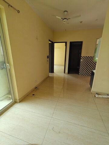 Room in 3.5 BHK Apartment at Gaur Saundaryam, Tech Zone 4 Greater Noida – for Sale