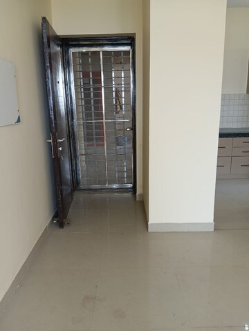 Room in 3 BHK Apartment at Paarth Aadyant, Gomti Nagar – for Rent