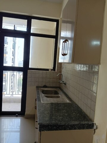 Room in 3 BHK Apartment at Paarth Aadyant, Gomti Nagar – for Rent